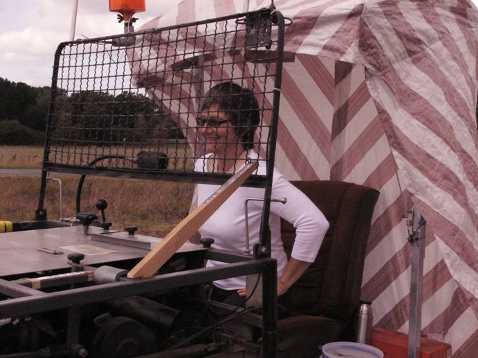 Hörpel-Gaby hinter Gittern 12.9.09 .JPG