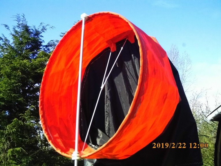 Windsack g. schw. Spreize- .JPG